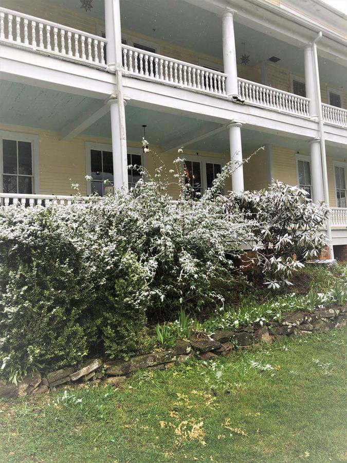 Grand Old Lady Hotel Waynesville Exterior foto
