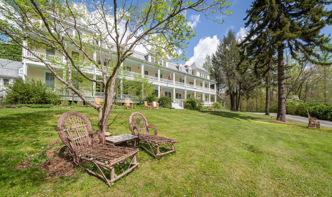 Grand Old Lady Hotel Waynesville Exterior foto